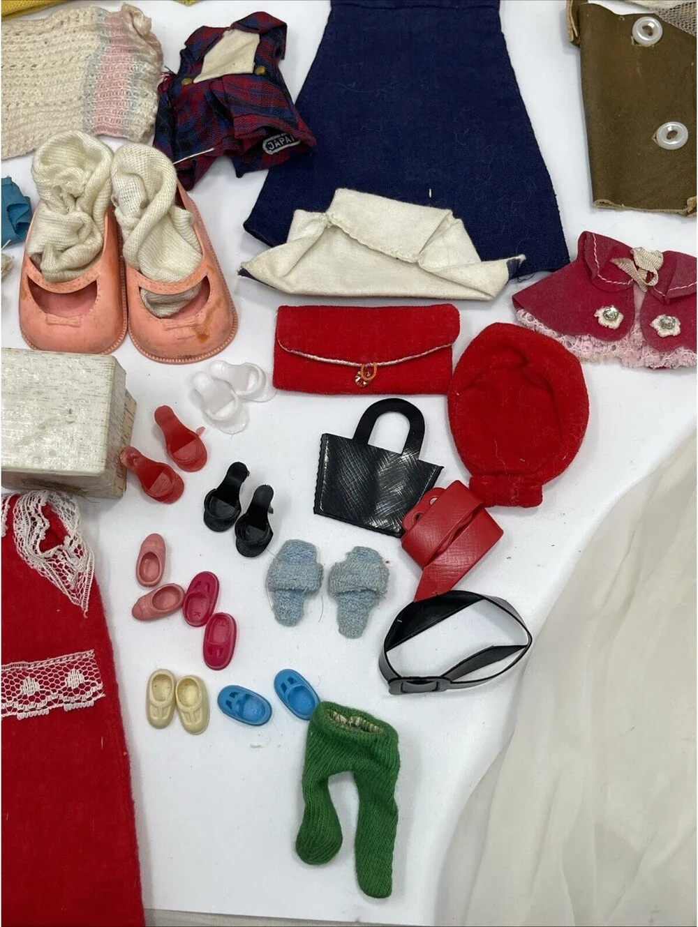 Vintage Barbie Doll Lot 1960s 1970s Mattel Case Clothing Accessories Outfits